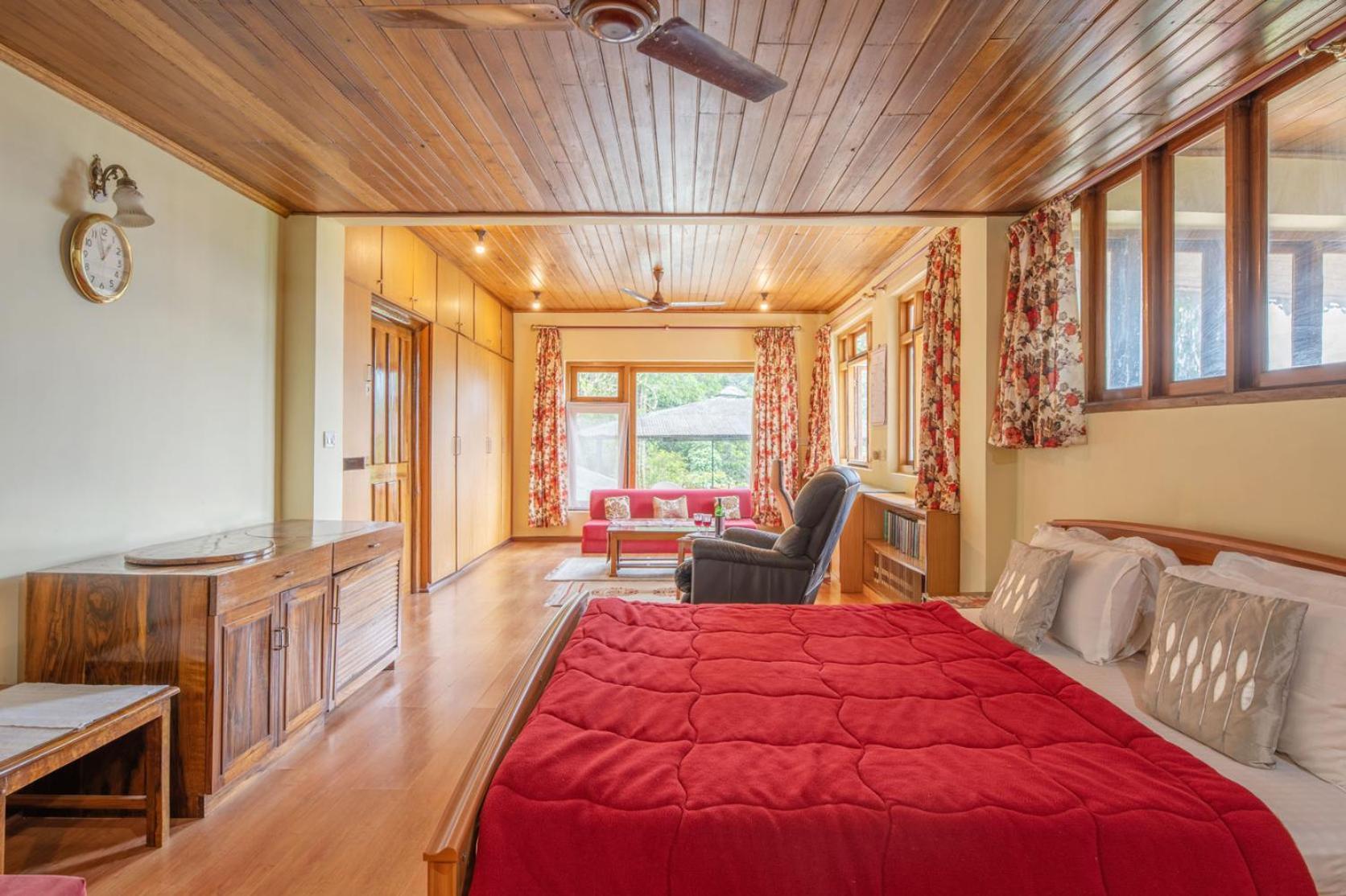 La Ipsing Farm By Stayvista - 3 Bhk Villa With Balcony, Mountain View, Indoor Games, And Pet Friendly Samdong Exteriör bild