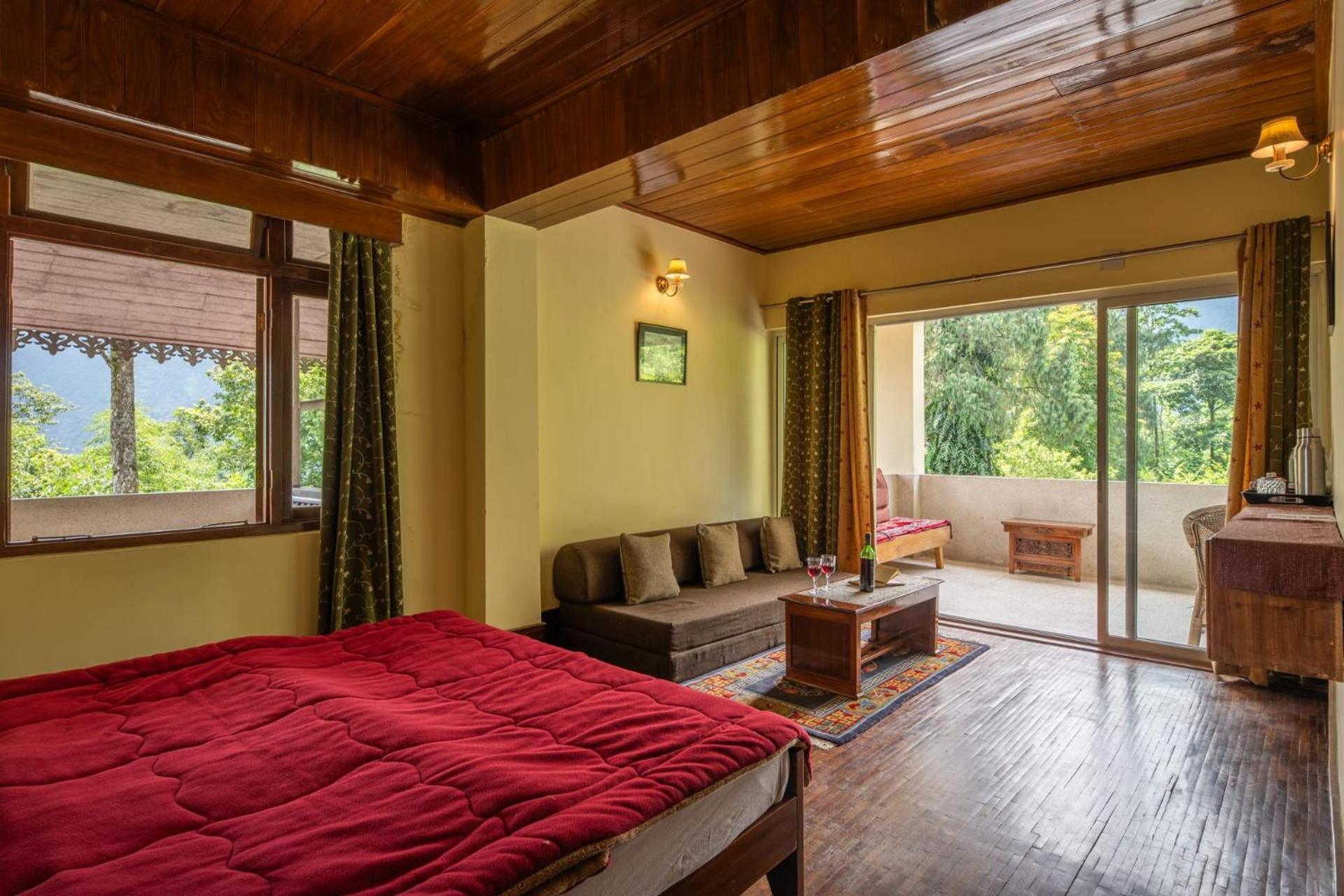 La Ipsing Farm By Stayvista - 3 Bhk Villa With Balcony, Mountain View, Indoor Games, And Pet Friendly Samdong Exteriör bild