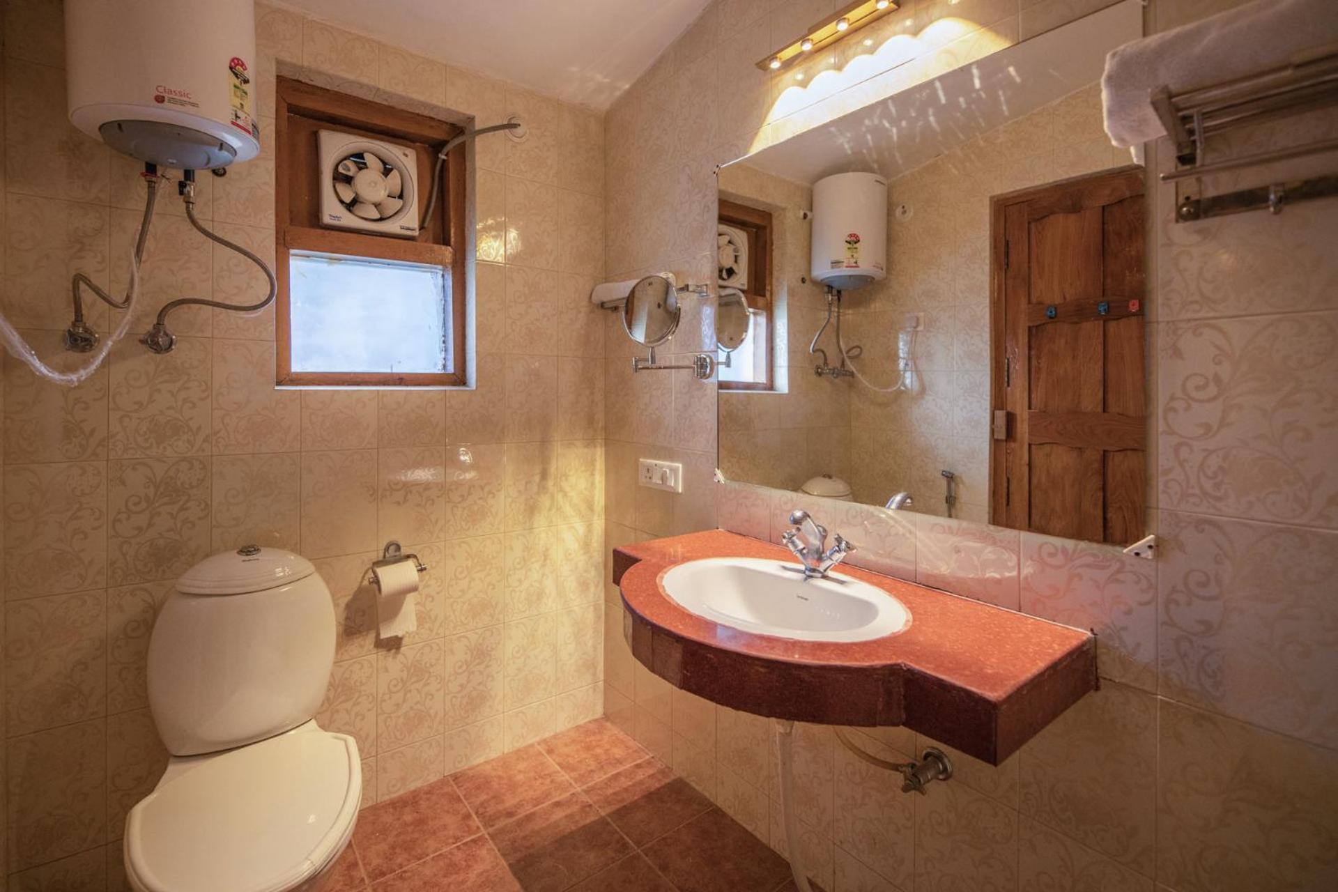 La Ipsing Farm By Stayvista - 3 Bhk Villa With Balcony, Mountain View, Indoor Games, And Pet Friendly Samdong Exteriör bild